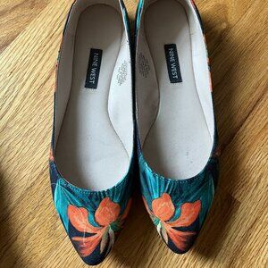 Nine West Floral flats